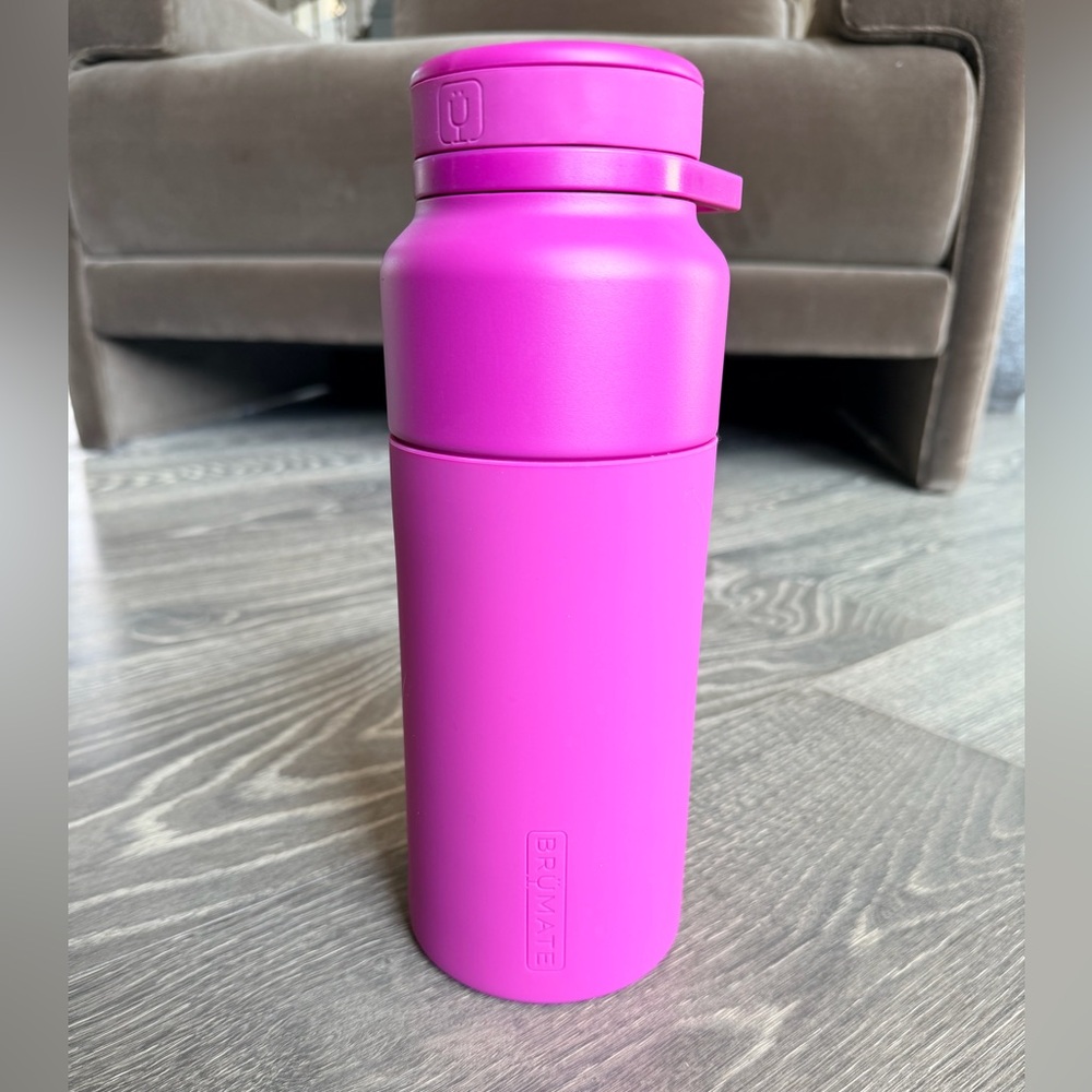 Brumate Rotera Insulated TwistSip Water Bottle 35oz in Dragonfruit